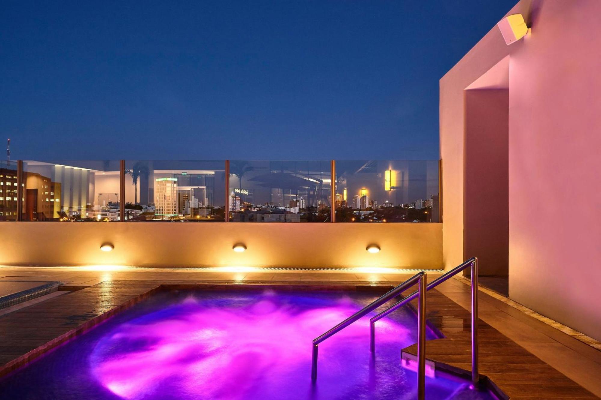 Marriott Santa Cruz De La Sierra Hotel Exterior photo
